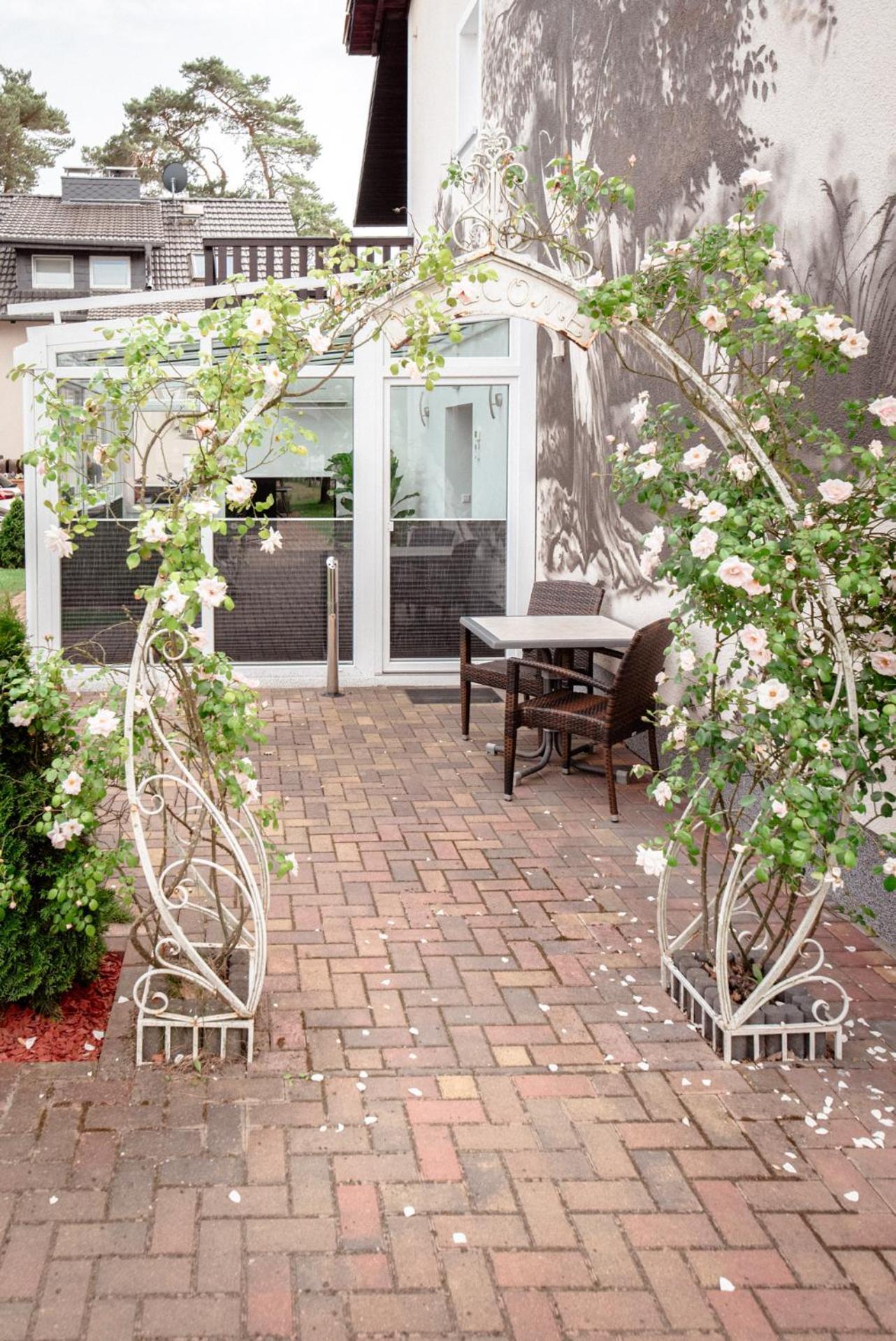 Landpartie Apartment Bestensee Exterior foto